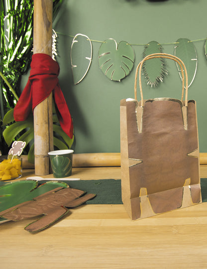 4 darilne vrečke iz kraft papirja z motivom pustolovca