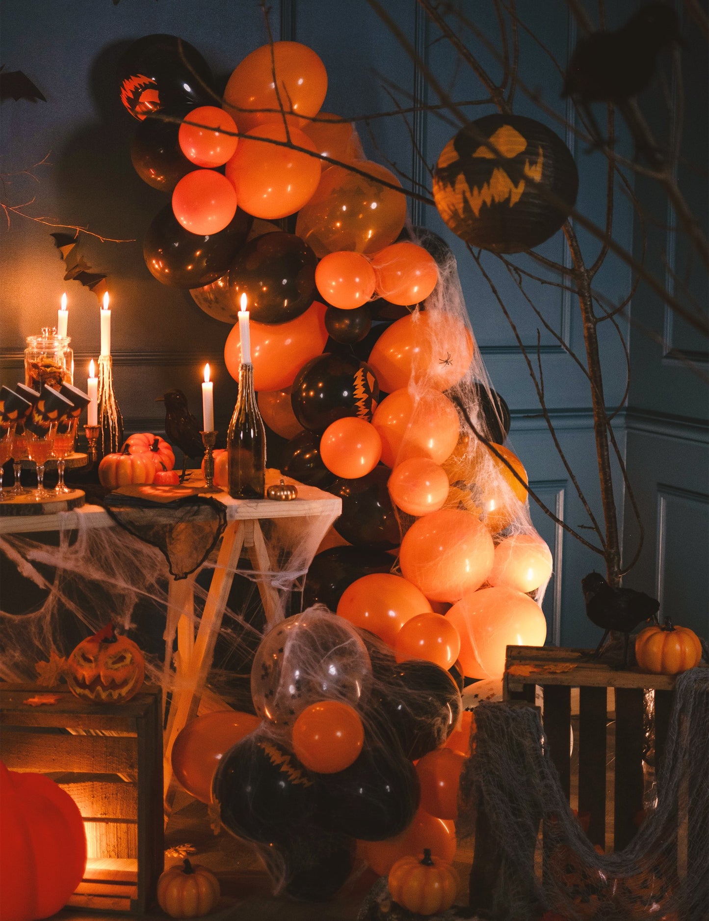 50 črnih in pomaranč Halloween 30 cm