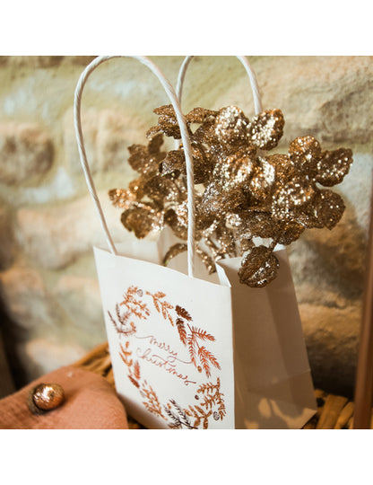 6 vej evkaliptusa z bakrenimi bleščicami 17 cm za čarobni božič