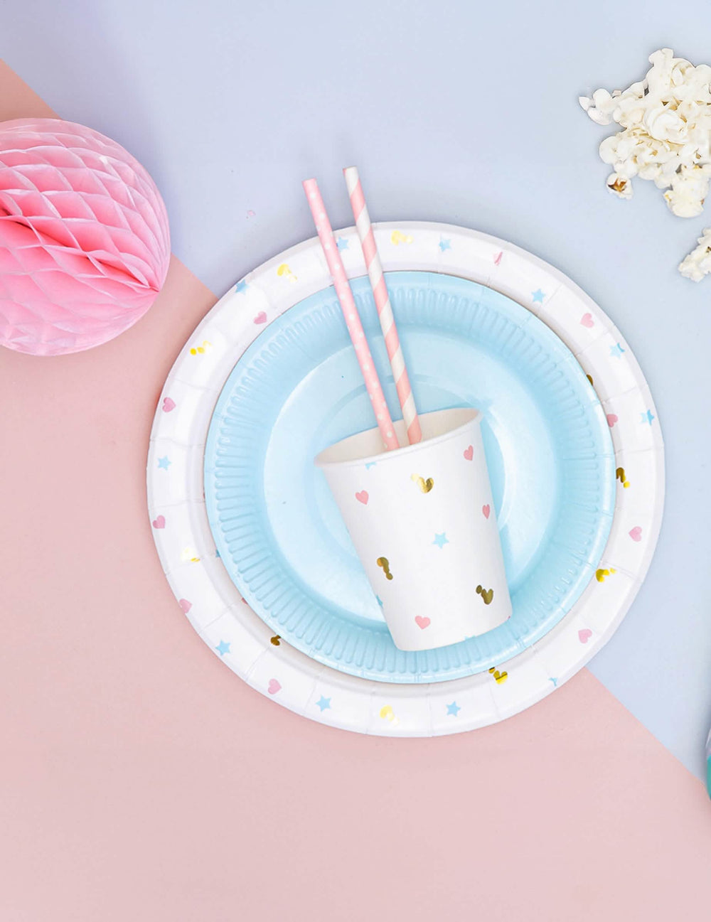 Prikaz kartonskega lončka za baby shower "boy zlata girl"