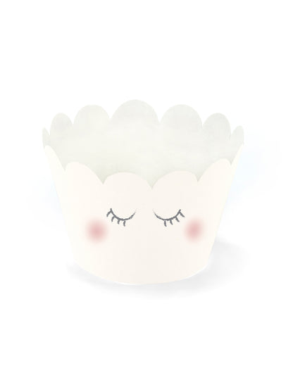 Vue du modèle blanc avec cils et joues roses des habillages à cupcake licorne pastel
