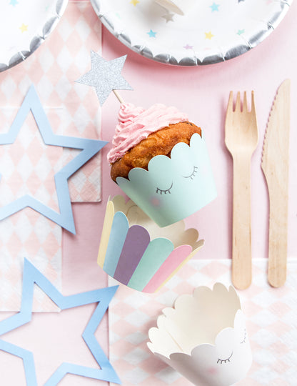 6 okraskov za kolačke v obliki samoroga 7,5 x 5 cm pastelne