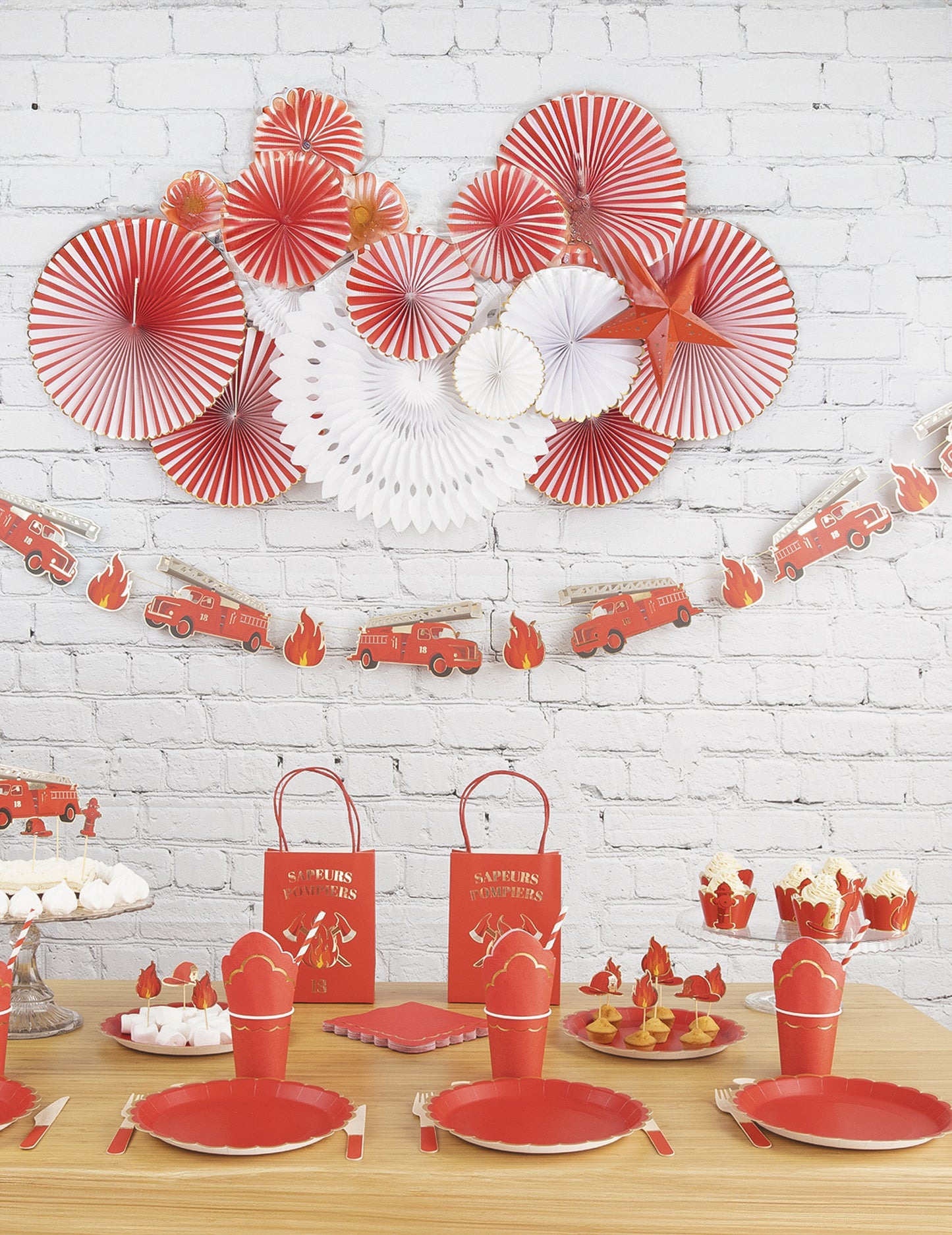 6 Cupcake Cupcake Moldings Fireman