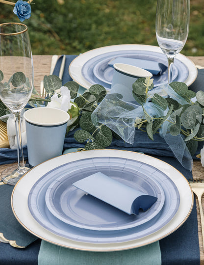 6 majhnih dvobarvnih kartonskih krožnikov, temno modre in viharno modre barve, 18 cm, za zabave