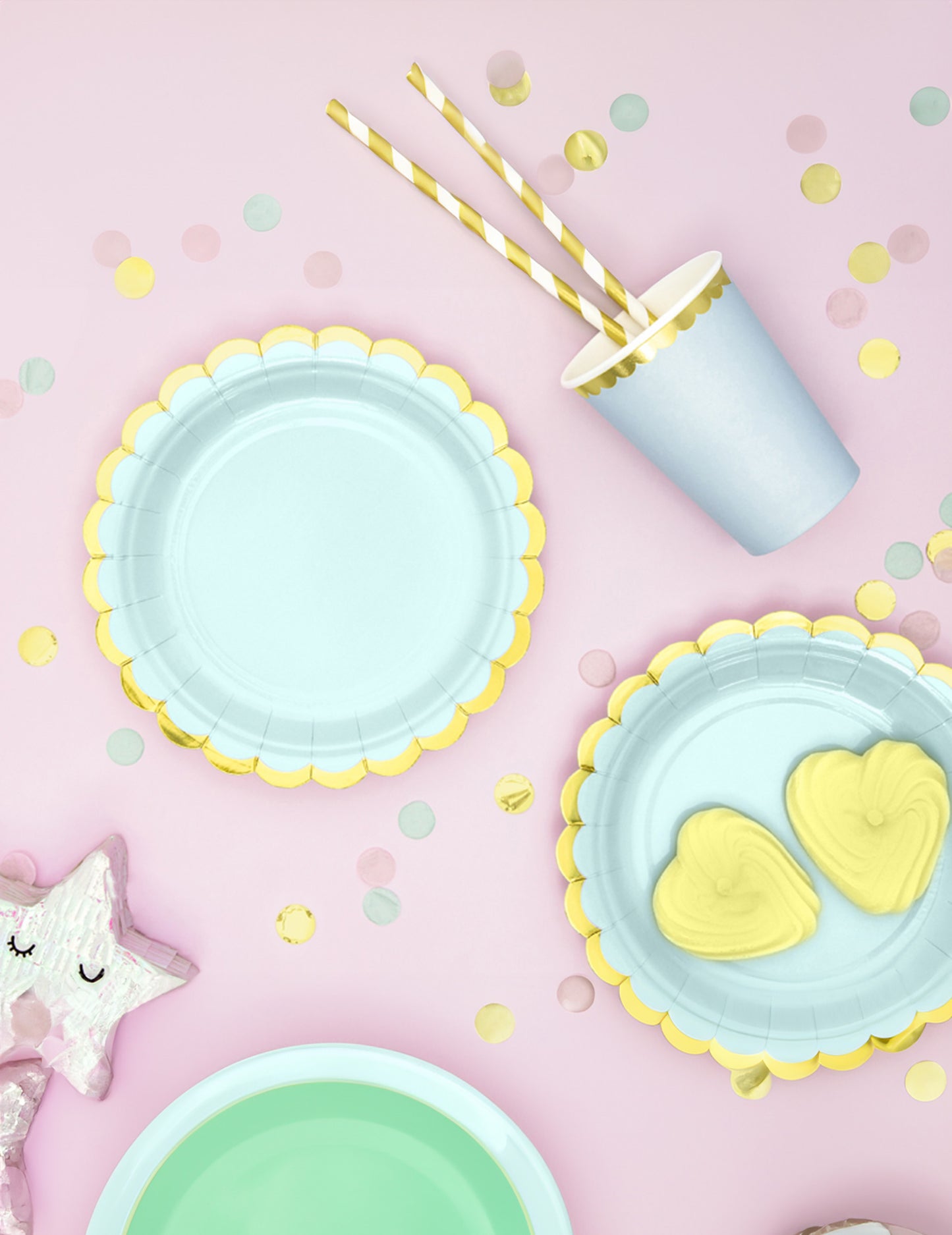 6 majhnih krožnikov v metini in pozlačevalni kartonu 18 cm