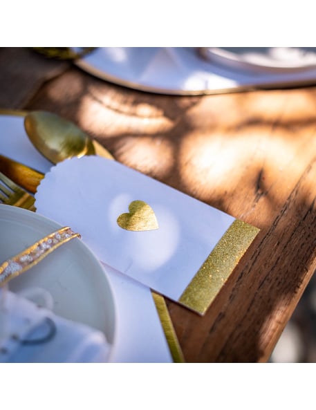 64 belih in zlatih nalepk s srčki, velikosti 1,5 do 3 cm poročna dekoracija