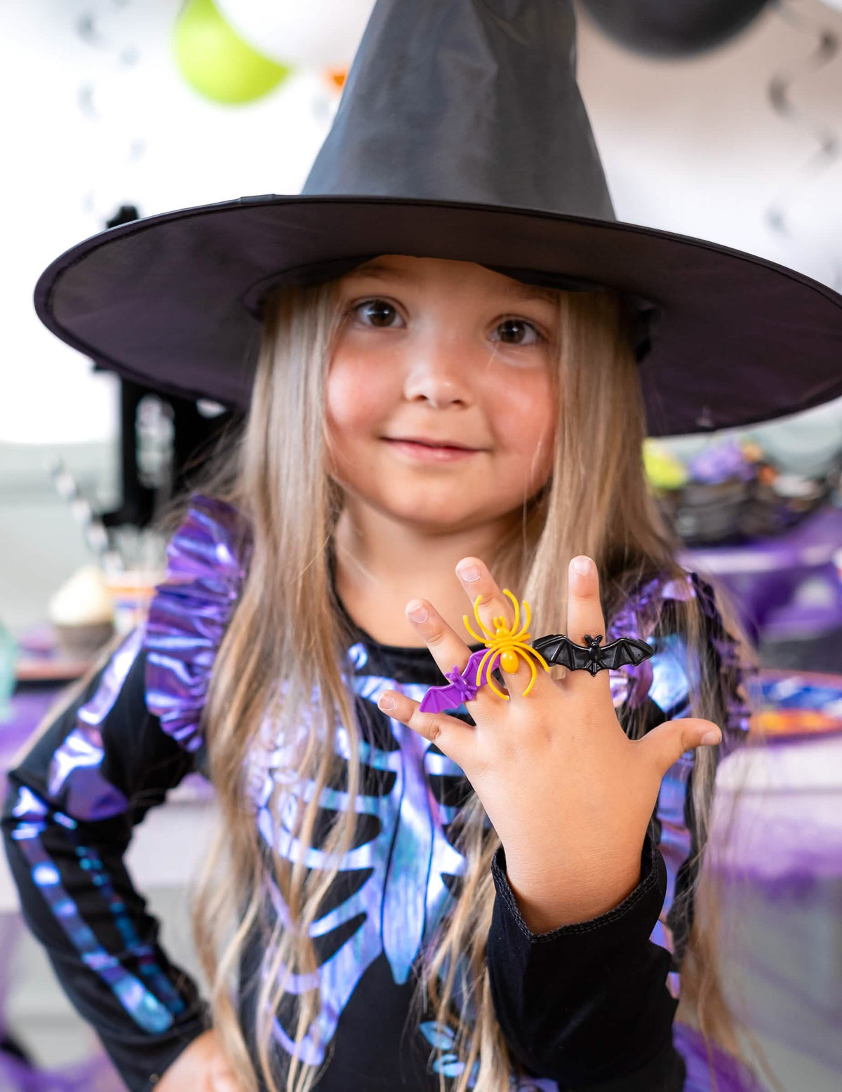Prstani netopirji in pajki halloween za otroka večbarvni iz plastike