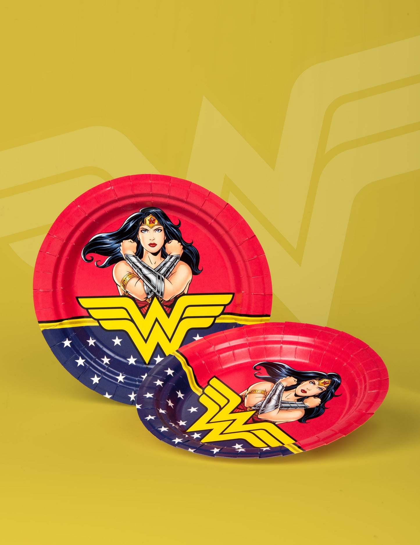 8 kartonskih krožnikov Wonder Woman 23 cm