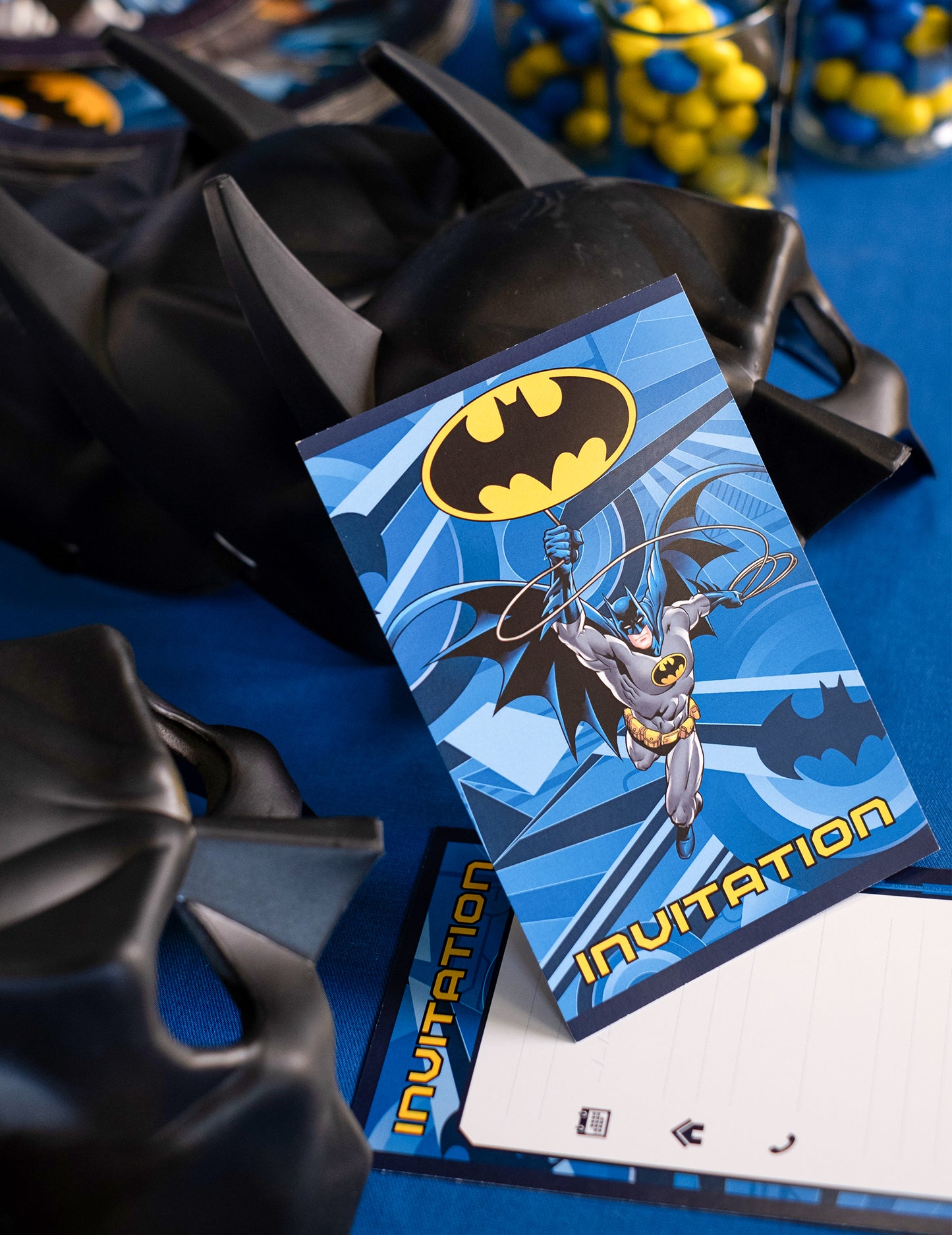 8 vabilnih kart z ovojnicami Batman 10x16cm