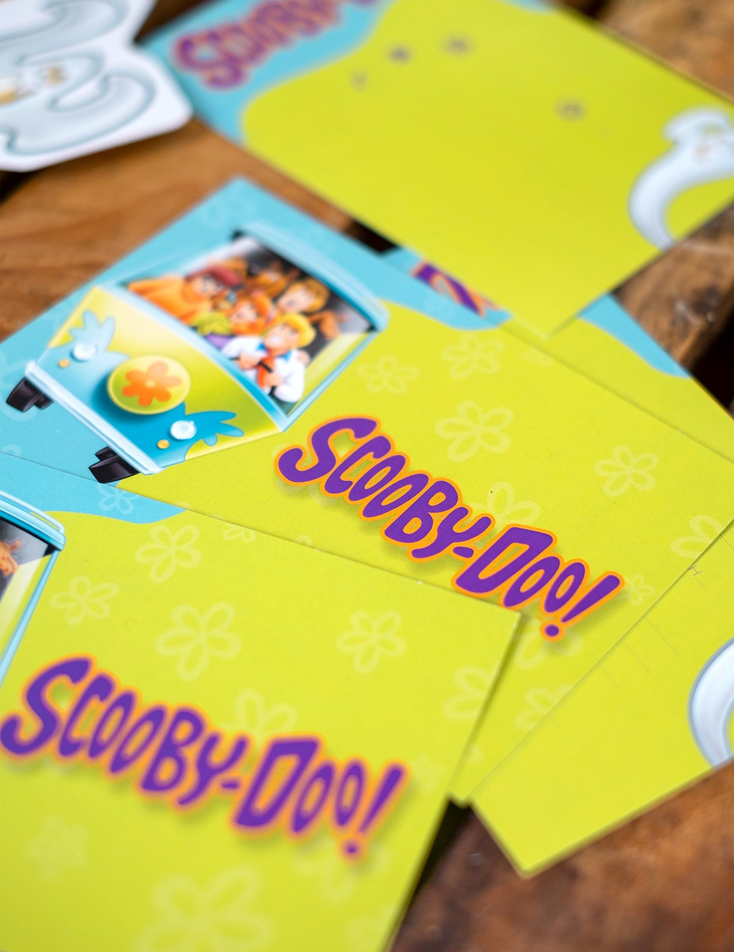 8 vabilnih kartic s Scooby-Doo Envolpess 10x16cm