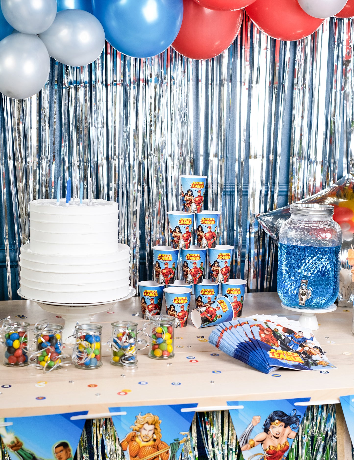 8 papirnatih kozarčkov Justice League™ 210 ml