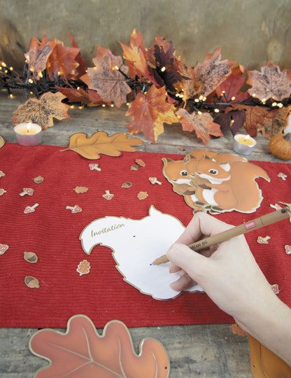 8 vabila za gozdne veverice 14 x 13 cm