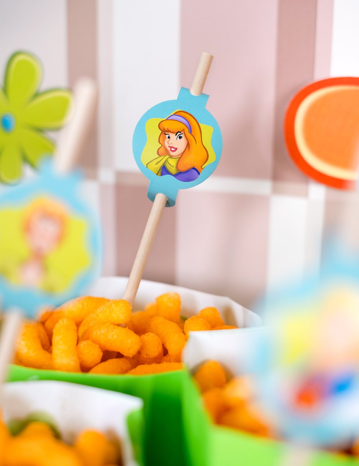 8 slamic medaljona v kartonu Scooby-Doo 20 cm