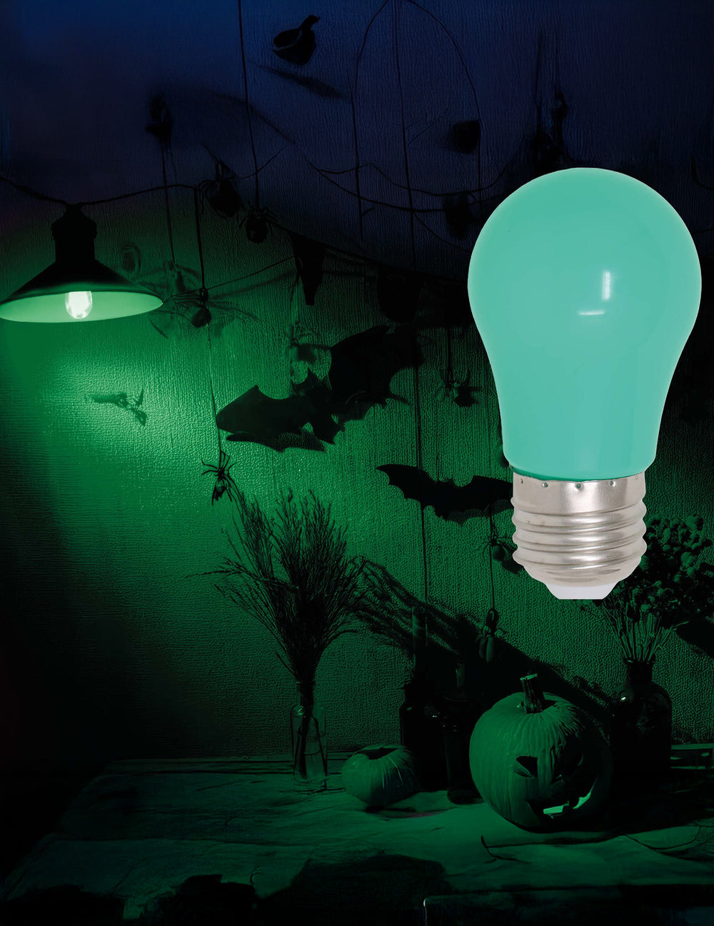 Mise en situation dans un décor d'Halloween de l'Ampoule led de fête pour décoration verte 5w E27
