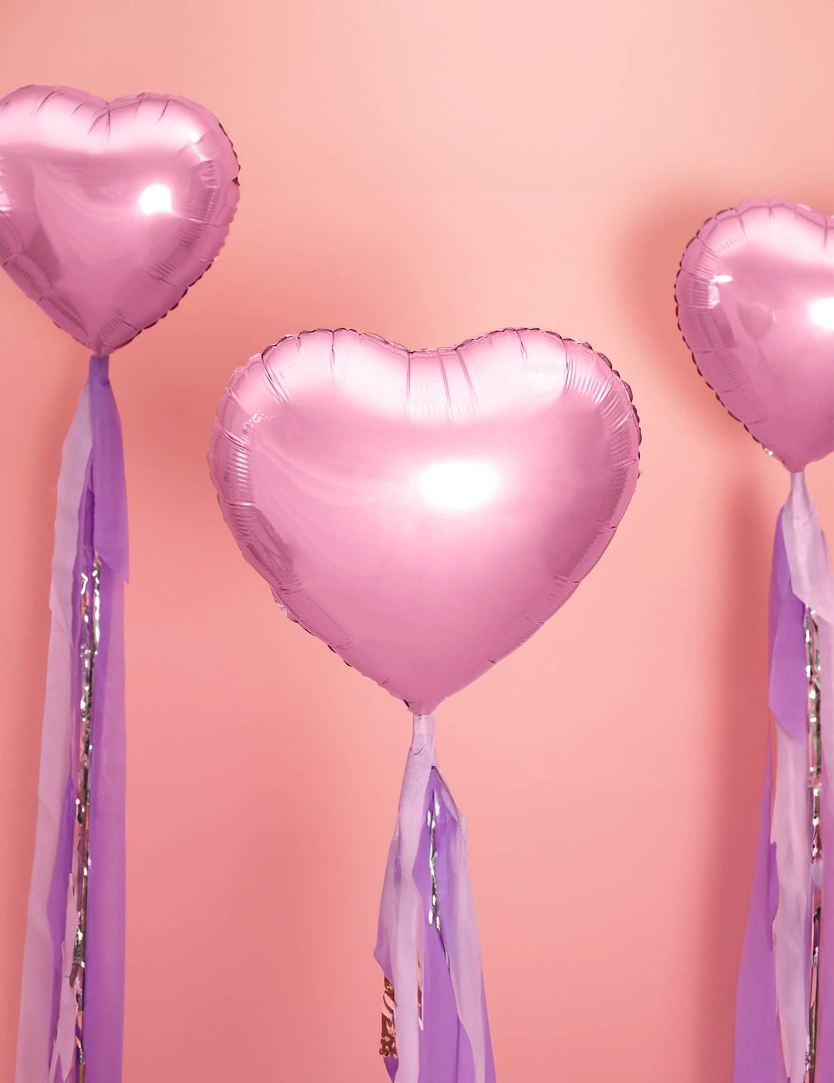 Podrobnosti dekorativnih trakov za balon iz aluminija v kovinsko svetlo roza obliki srca