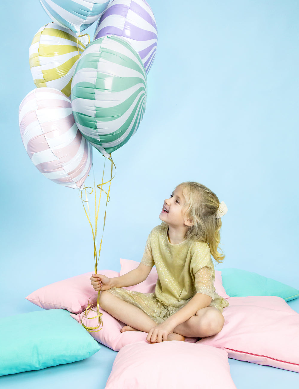Vue d'ensemble de l'assortiment du ballon aluminium sucette pour fête menthe et blanc à spirales