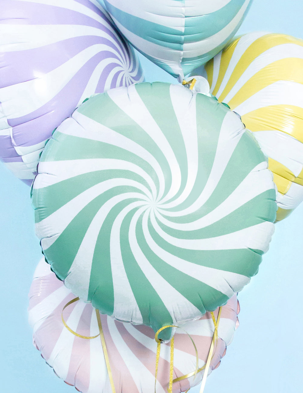 Gros plan sur l'assortiment du ballon aluminium sucette pour fête