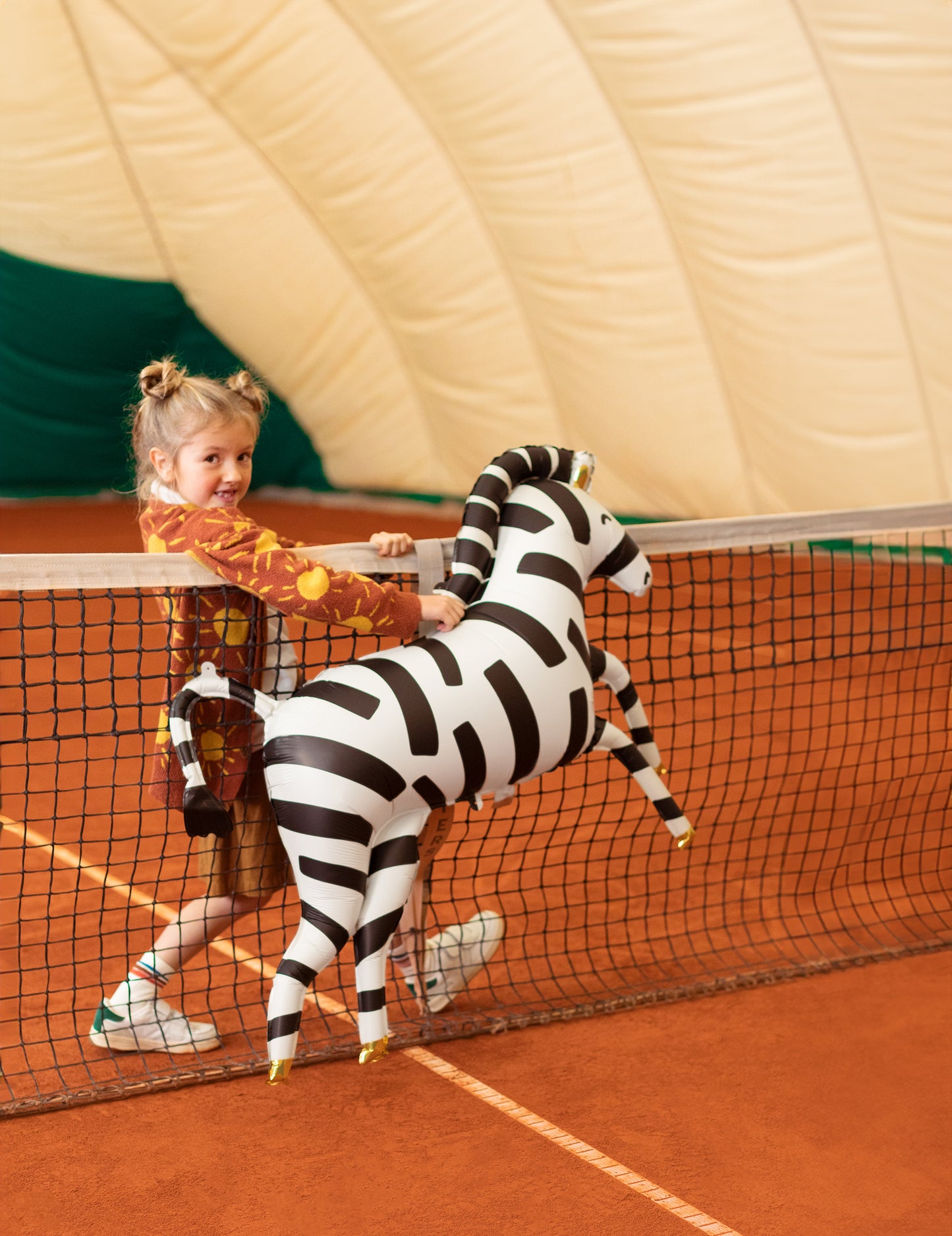 Zebra Aluminijasta kroglica 115 x 85 cm