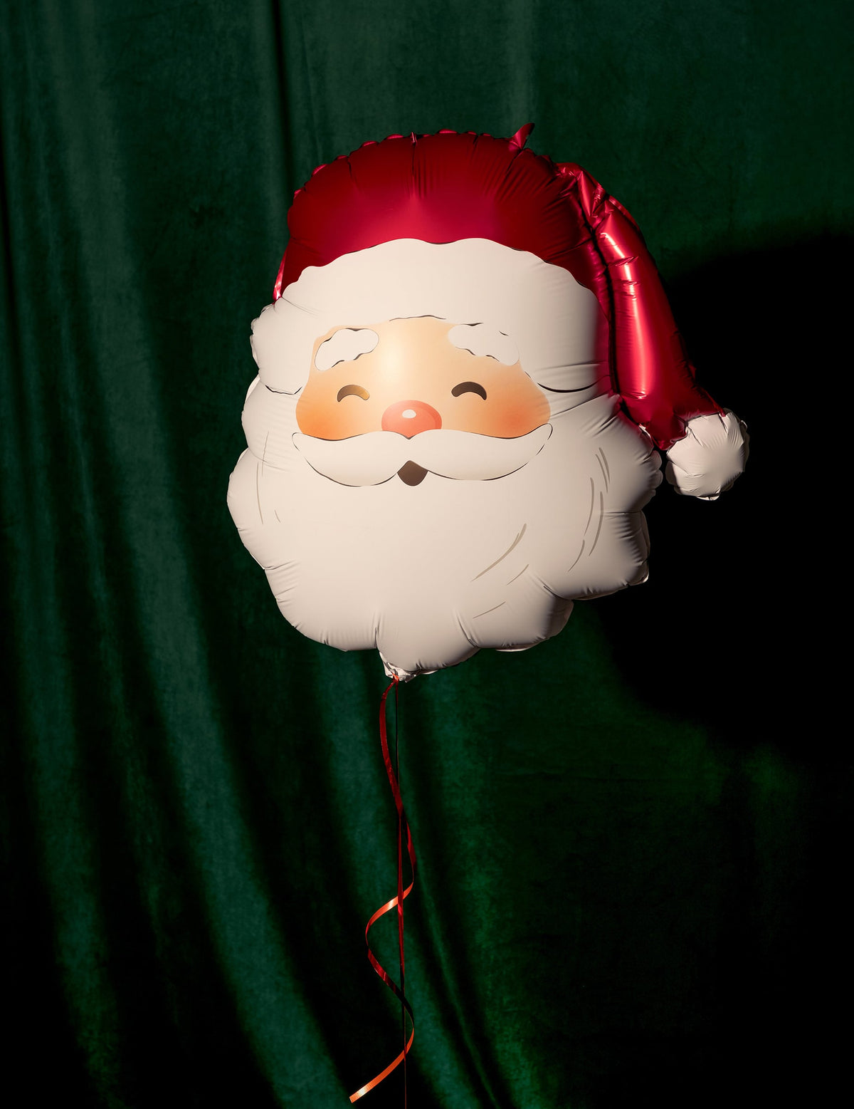 Vue de face du ballon en aluminium Père Noël