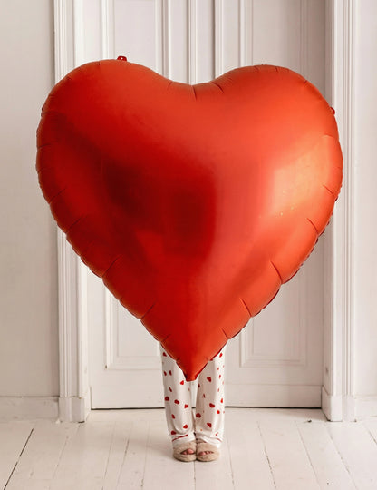 Velika rdeča aluminijasta krogla v obliki srca XXL 1,36 x 1,29 m