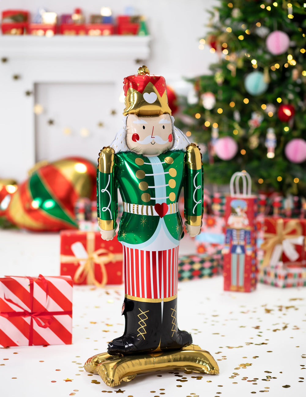 Vue d'ensemble du ballon de Noël géant en aluminium casse-noisette