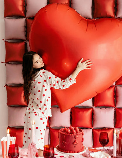 Velika rdeča aluminijasta krogla v obliki srca XXL 1,36 x 1,29 m