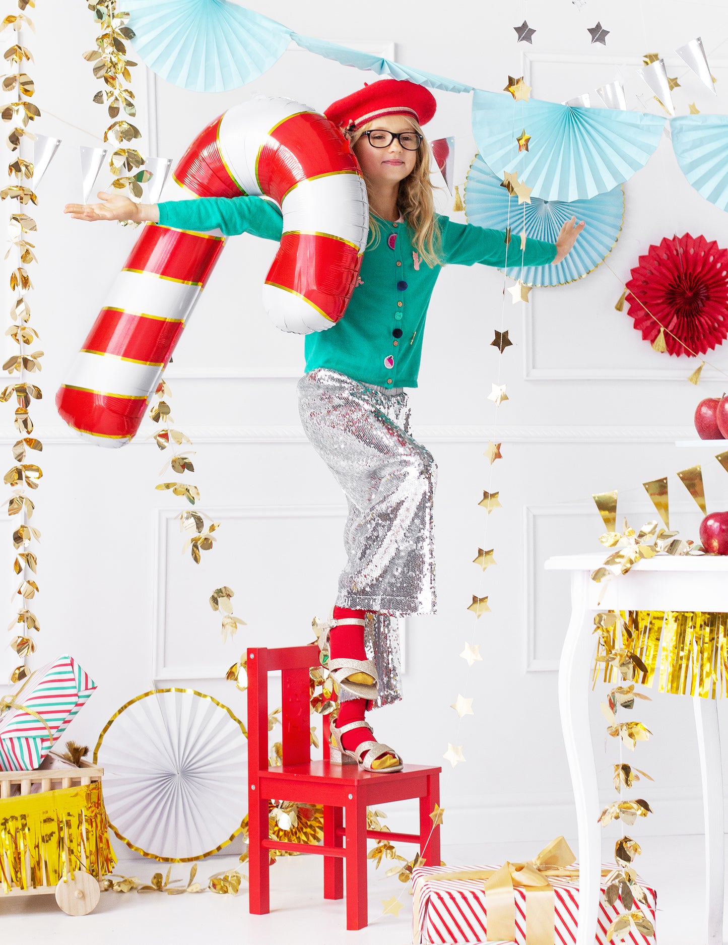 Velik aluminijast balon v obliki sladkorne palčke 50 x 82 cm Božični okraski