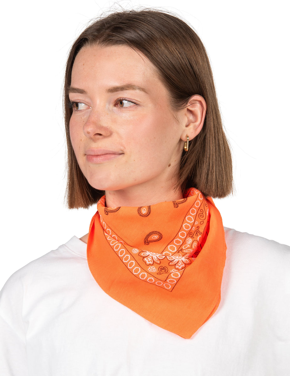 Porté autour du cou du bandana pour adulte orange fluo