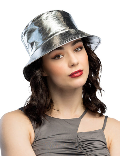 Srebrna kovinska kapa za odrasle