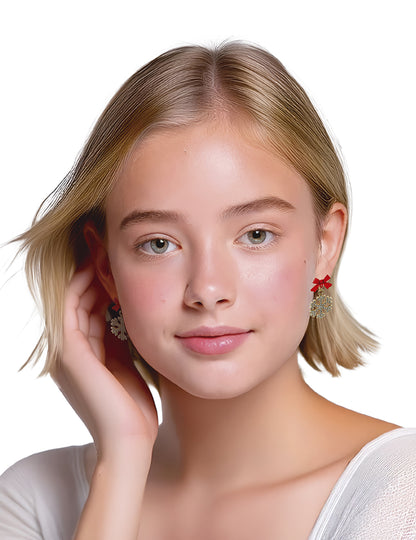 Kovinski uhani z bleščečimi snežinkami