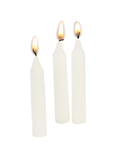Gros plan du lot de 12 bougies pour lampions