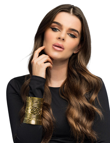 Bracelet manchette reine du nil pour femme doré avec motifs gravés