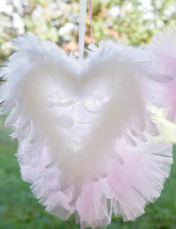 Belo srce iz perja za obešanje 20 cm za poroko 