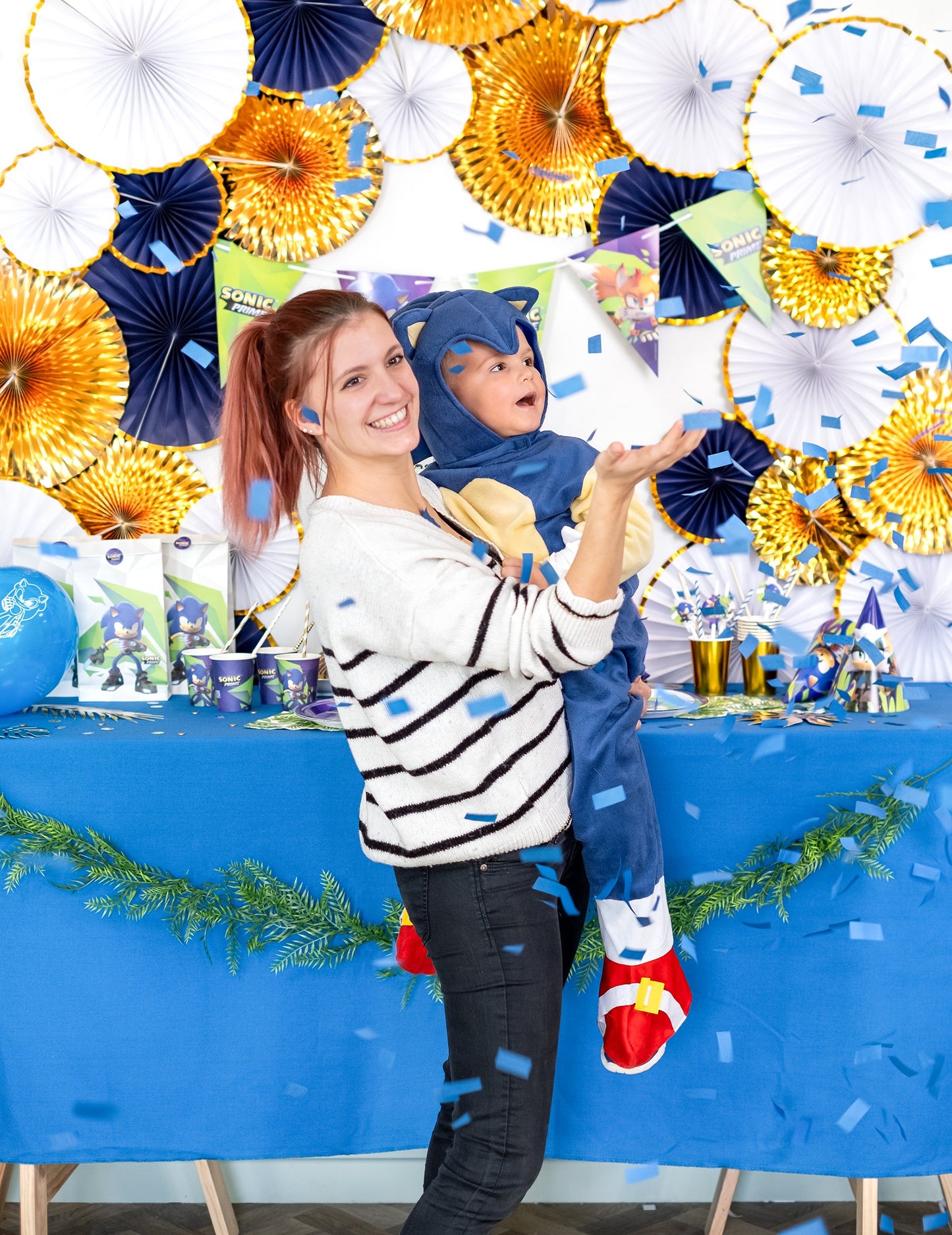 Modri ​​konfeti top 20 cm