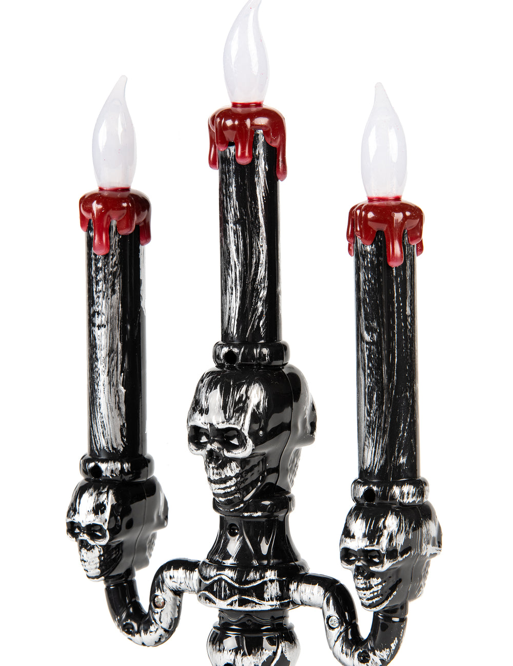 Gros plan sur les bougies et les têtes de mort du chandelier à 3 branches LED Halloween