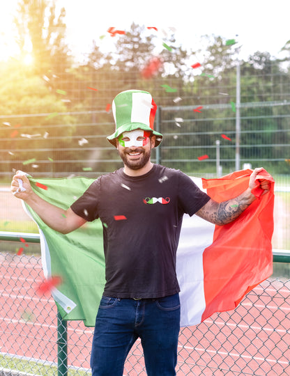 Prikaz uporabe italijanskega cilindra z zastavo