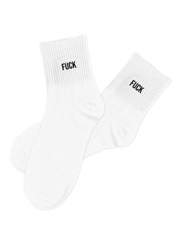 Bele nogavice, jebi moškega.