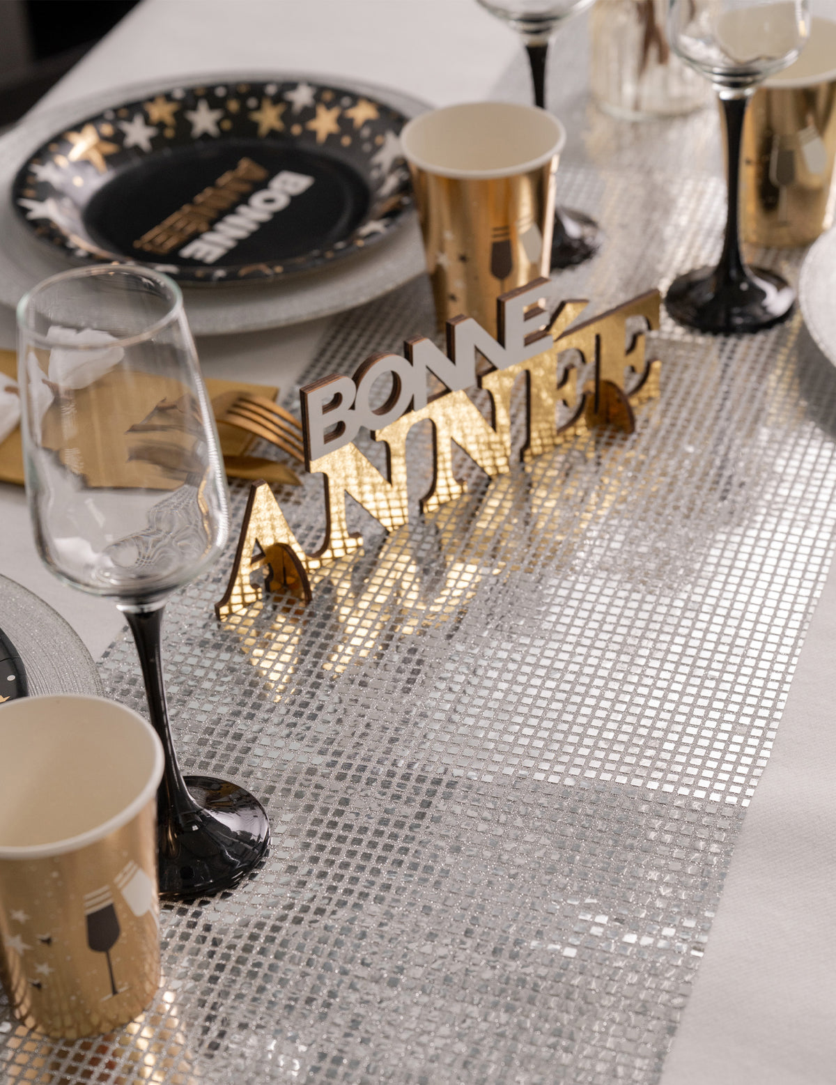 Chemin de table boule à facettes argent 27 cm x 2,5 m