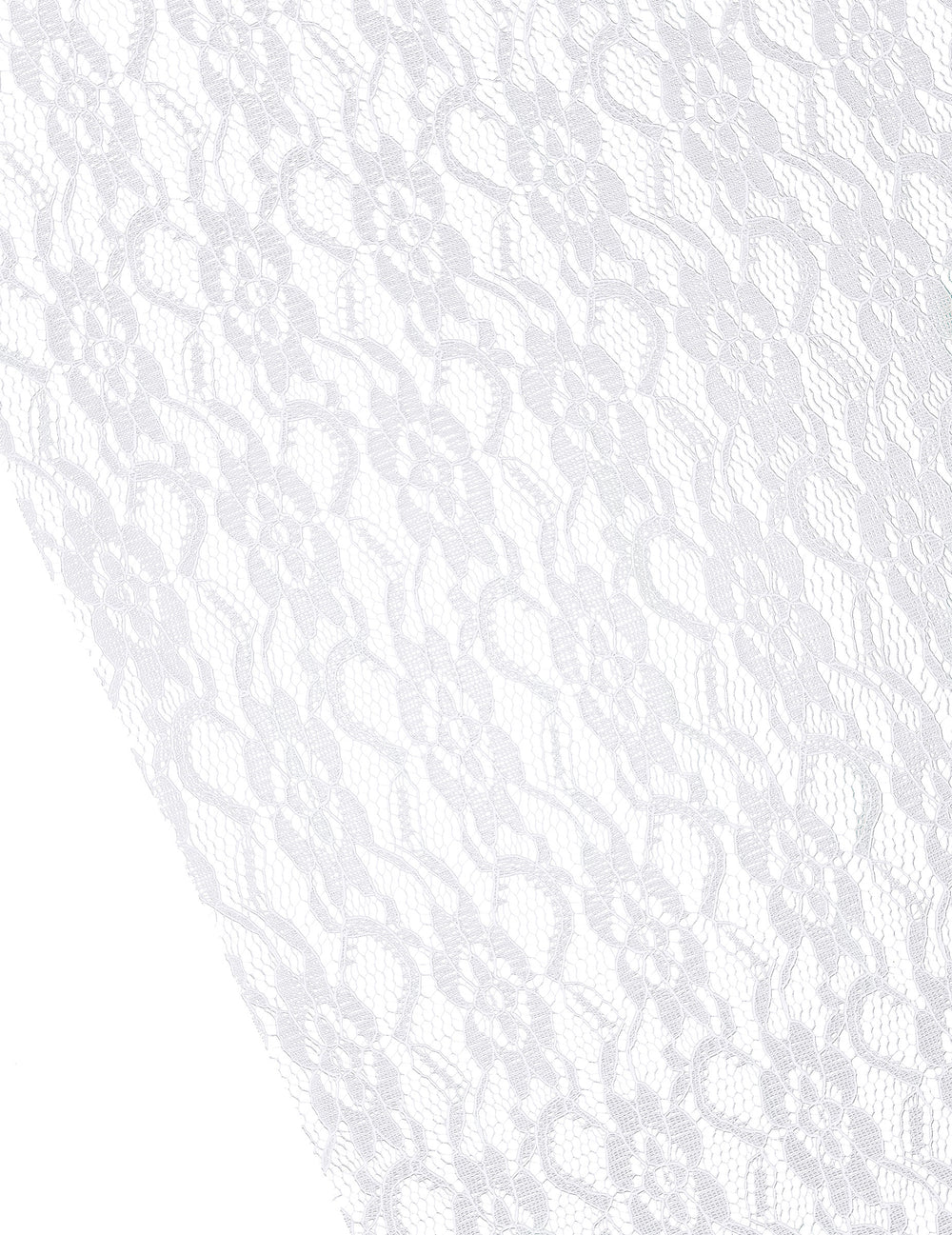 Gros plan sur les motifs floraux du chemin de table en dentelle mariage romantique