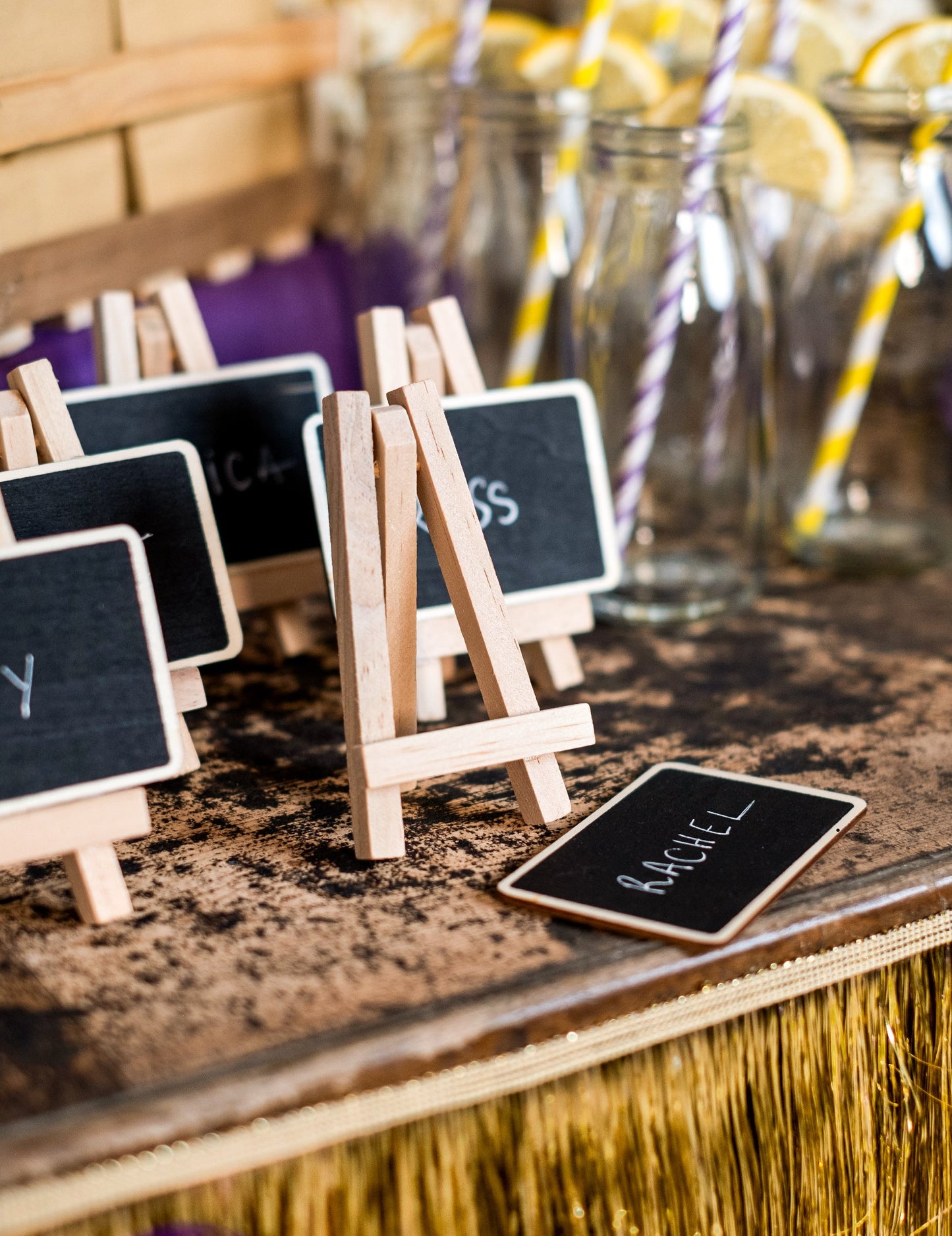 Stojalo s skrilavcem 6 x 10 cm lesena kartica z lokacijo