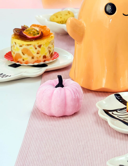 Okrasna buča Summerween z žametnim učinkom v pastelno rožnati barvi 7 x H 4 do 7 cm