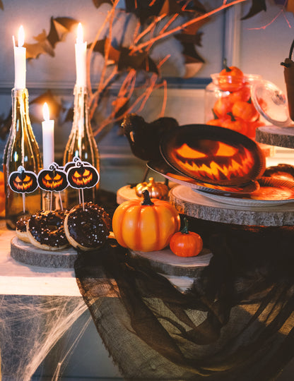 Mise en scène festive de la citrouille en résine d'Halloween