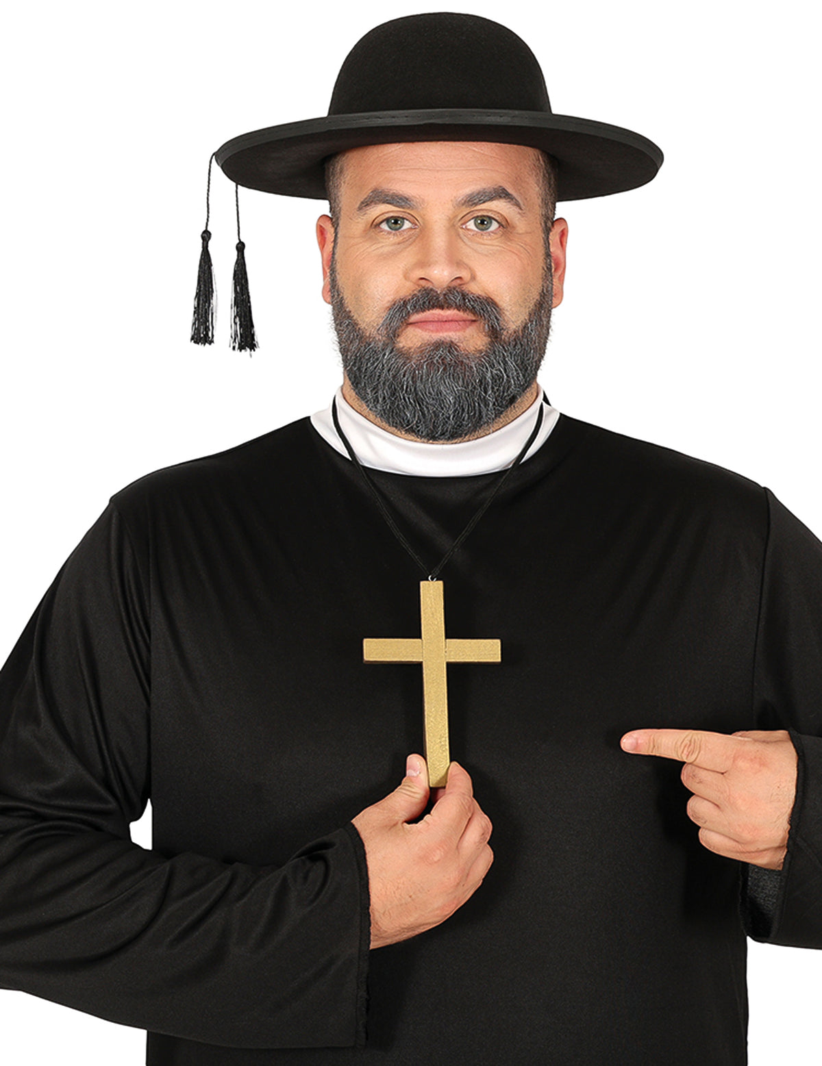 Gros plan du collier croix de moine