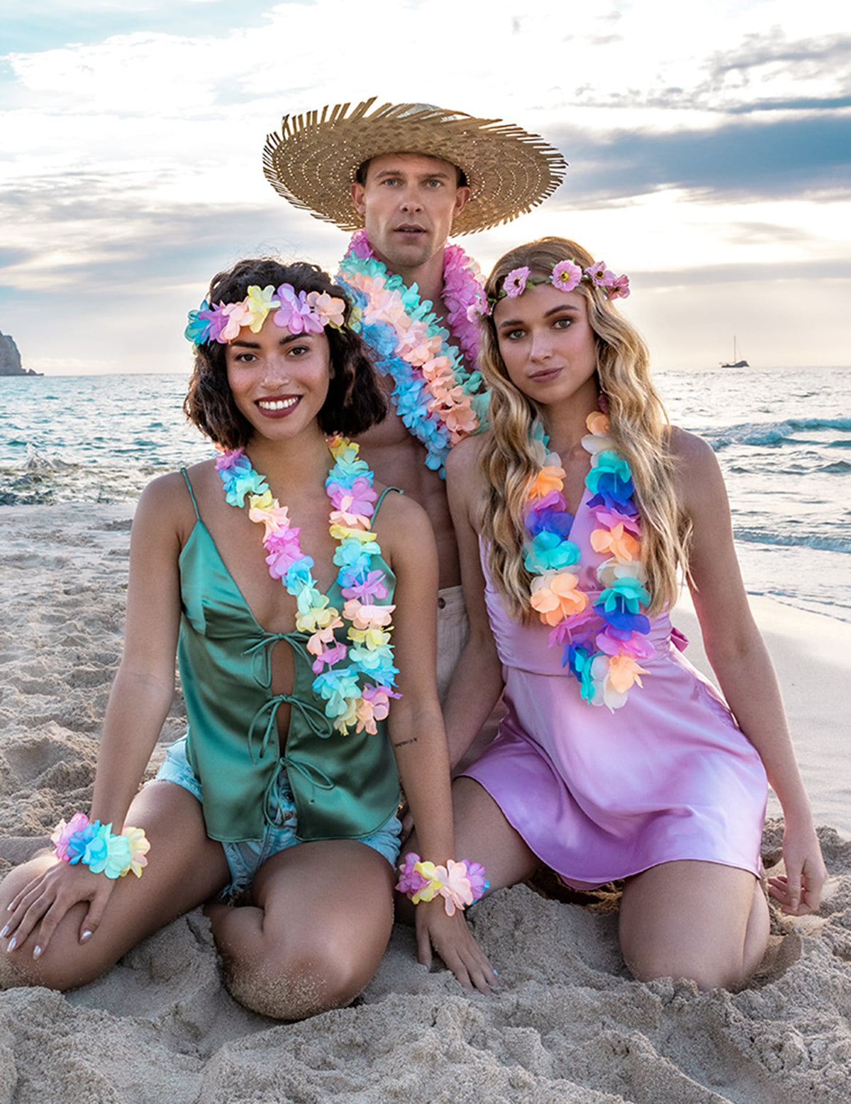 Mise en situation sur la plage du collier de fleurs Hawaï
