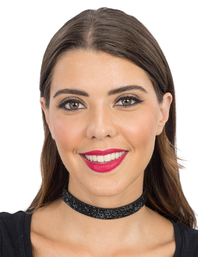 Choker z črnimi kamenčki za odrasle
