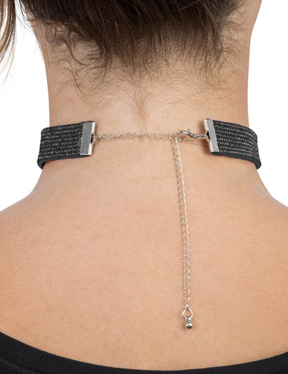 Choker z črnimi kamenčki za odrasle