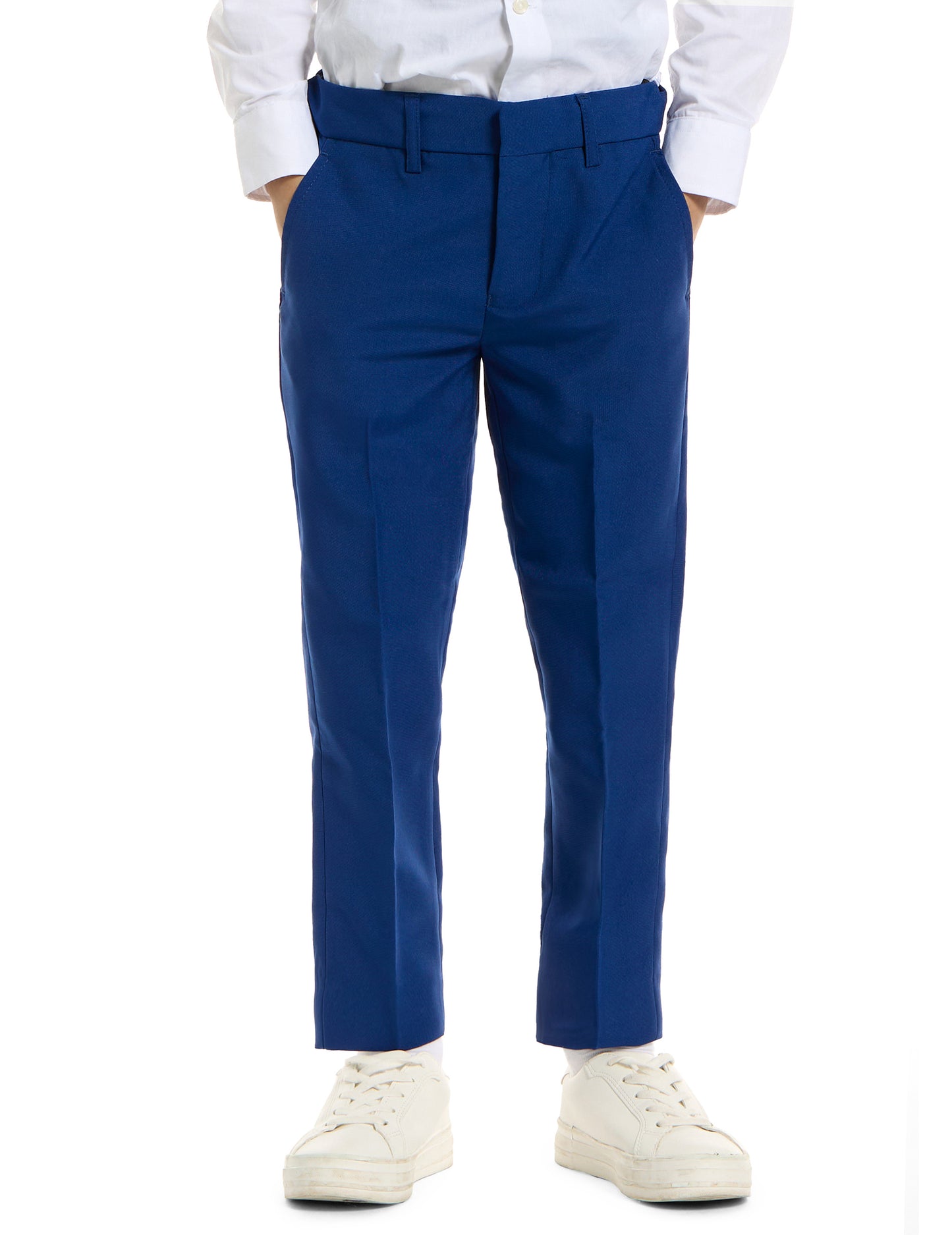 Kostum g. Navy Blue je nasprotoval