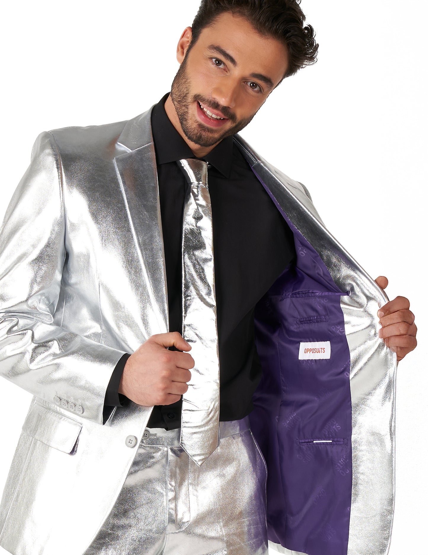 Kostum g. Shiny Silver Man je nasprotoval