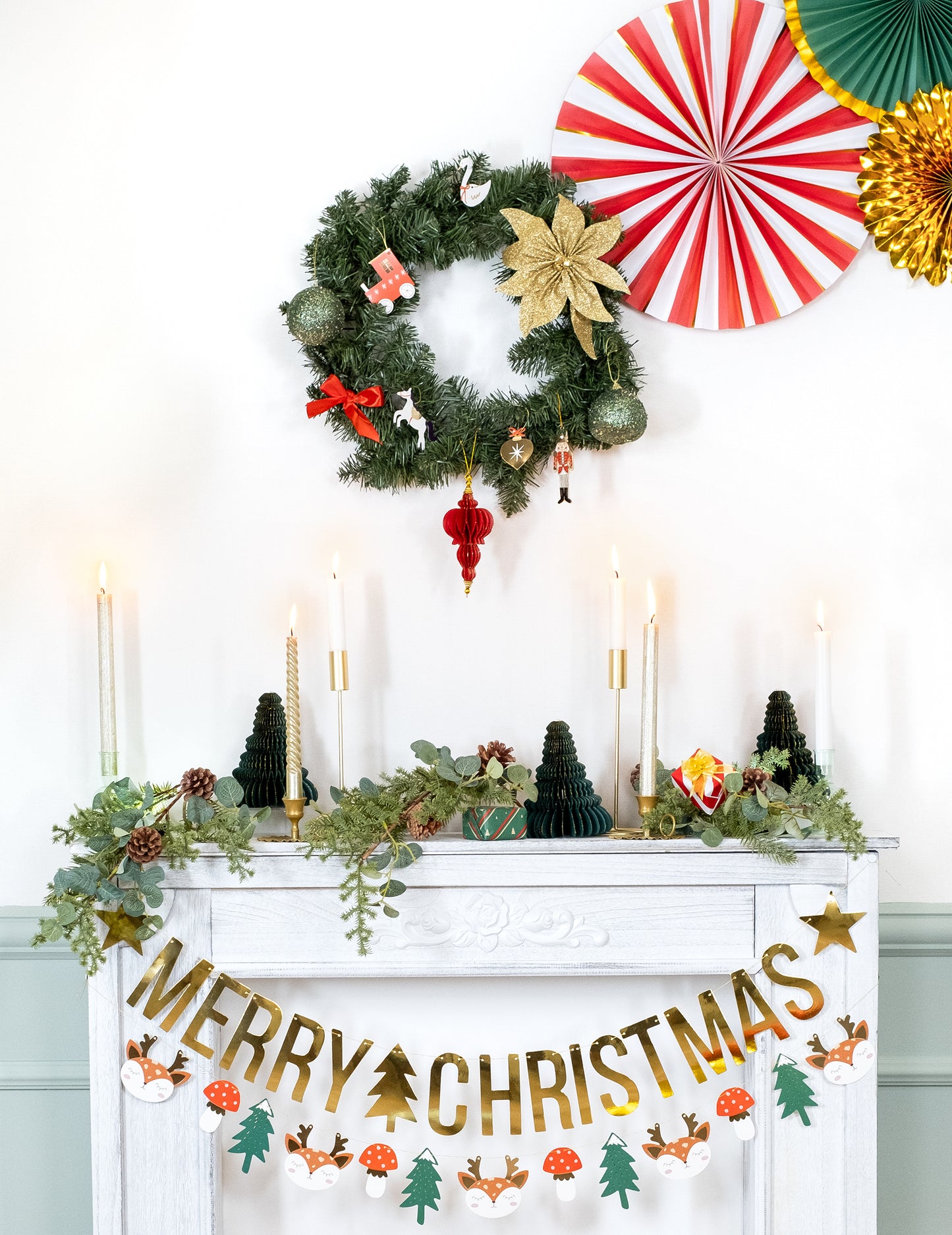 Umetni zeleni venec iz jelke 40 cm