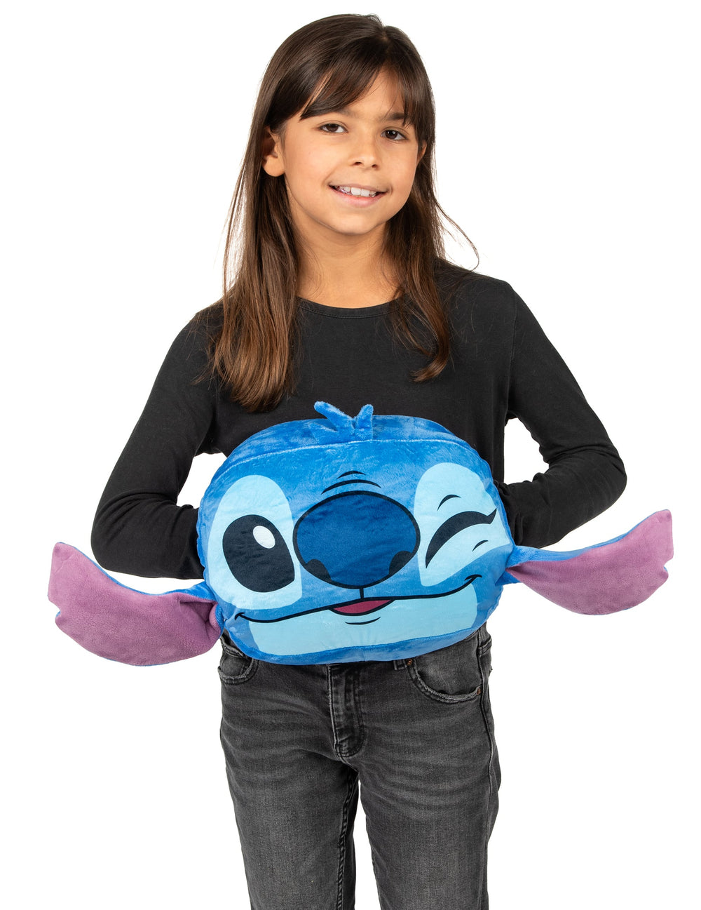Vue de face porté par une enfant du Coussin Cocooning en Forme de tête Stitch Lilo & Stitch